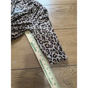 Victor Alfaro Women Size Medium‎ Open Front Top Cheetah Print Stretch Artsy City thumbnail 7