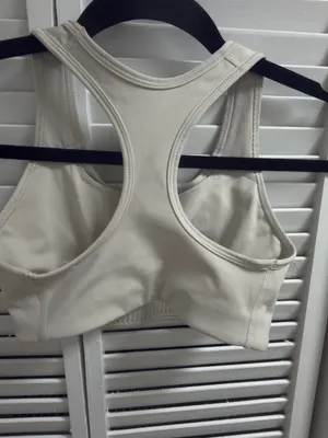 Nike Beige Sports Bra Crop Top with‎ White Swoosh size XS thumbnail 3