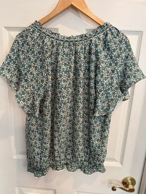 Max Studio Green and Cream Floral Peasant Blouse thumbnail 5