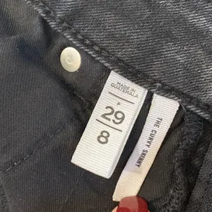 LOFT Curvy Skinny Washed Black Jeans thumbnail 4