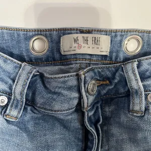 Sz 26 Rivet Detail Belt Out Crop Bootcut in Blue FREE PEOPLE thumbnail 3