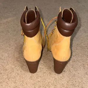 Timberland Tillston Heeled Ankle Boot Bootie Wheat Nubuck 6.5 thumbnail 6