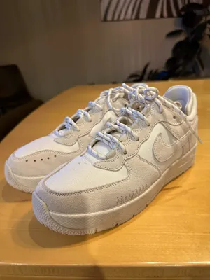 Nike Air Sneakers Women’s thumbnail 4