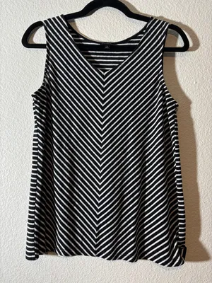 Talbots Size M Black White Diagonal Stripes Linen Blend Sleeveless V-Neck Top thumbnail 1