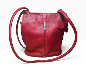 COVETED RETRO ITALIAN LUXE Valentina Cherry Red Leather Shoulder bag thumbnail 1
