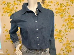 En Crême Long sleeve Cropped Button-Front Shirt - denim Blue size M thumbnail 5