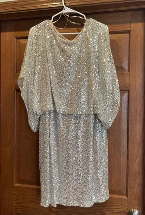 Dress thumbnail 1