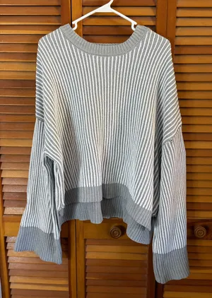 Sweater Gray Size L thumbnail 1