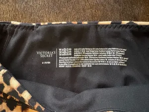 Victoria’s Secret Leggings Victoria's Sport thumbnail 3