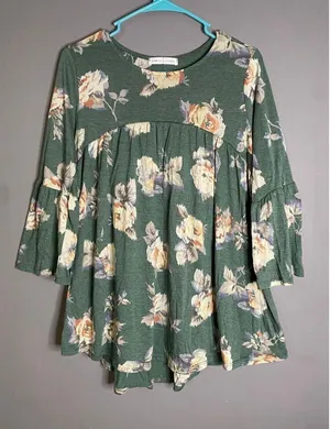 Chris & Carol Green Babydoll Bell Sleeves Top Size Large thumbnail 1