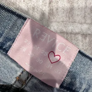 REVICE denim jeans / stars imprinted on behind thumbnail 6