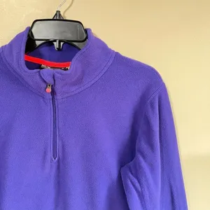 Under Armour medium purple pullover‎ thumbnail 3