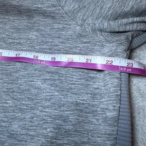 ASICS Womens Size Large Gray D1 Quarter Zip Hoodie Pullover Athletic Running Top thumbnail 9