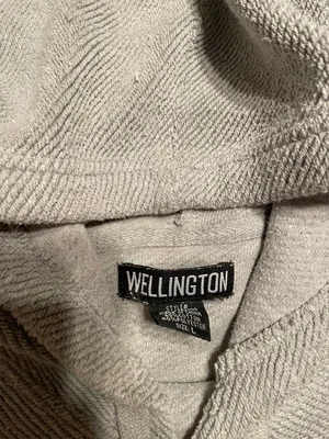 Grey Beach Sweatshirt Size L thumbnail 3