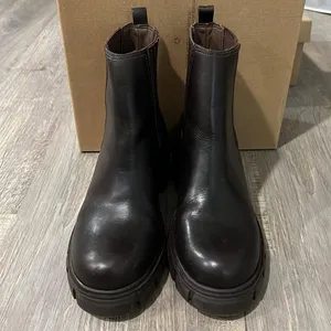 Steve Madden Rankle Brown Leather boots! thumbnail 4