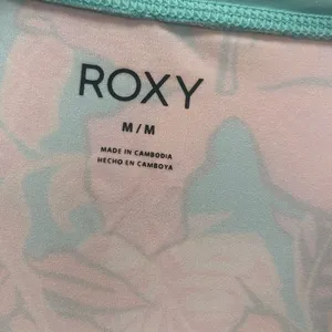 Roxy Sea Skippin LS Rashguard size M thumbnail 6