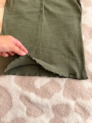 Hollister green button top thumbnail 3