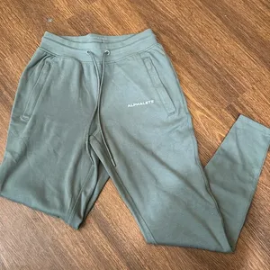 Alphalete pants thumbnail 1