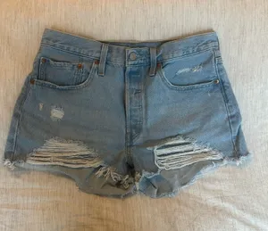 Levi’s 501 Shorts thumbnail 1