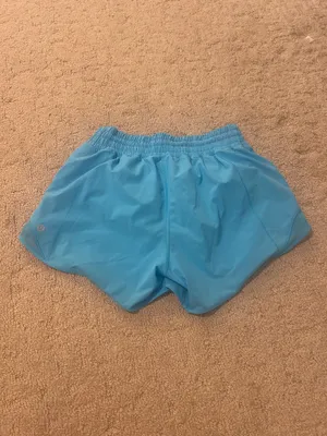 Lululemon Hot Shorts 4" High-Rise thumbnail 2