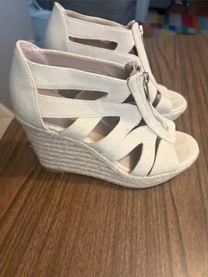 Beige Canvas Size 8 Espadrille Wedge Sandals Merona thumbnail 2