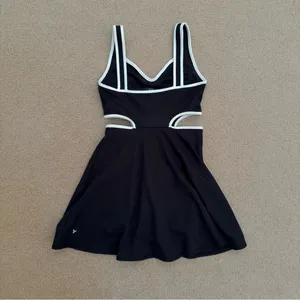 Old Navy Tennis Dress Stretch Powersoft Cutout Black White Mini Shorts XS thumbnail 8