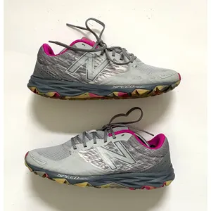 New Balance Lightweight Trail Sneakers Gray Pink Women's Size 8.5 thumbnail 5