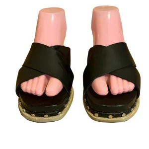 Dolce Vita "Gracy" Black Faux Leather Slide On Espadrille Sandals (7.5) thumbnail 2