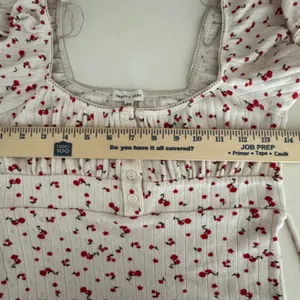 Heart & Hips XS Floral Pointelle Knit Top Cream Red Button Front Cottagecore Milkmaid Regency thumbnail 5