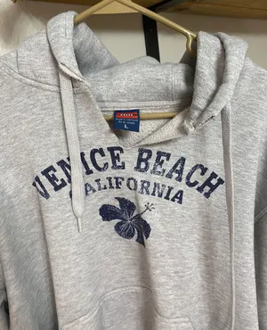Boutique Hoodie Size L thumbnail 3