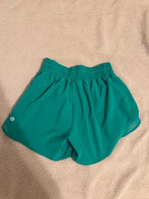 Lululemon Hotty Hot Shorts 4" High-Rise green thumbnail 2