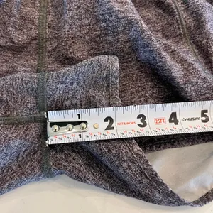 Lululemon Hotty Hot Short Size‎ 8 thumbnail 6
