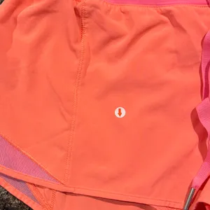 Lululemon Shorts Hotty Hot Running Athletic Activewear Gym Neon Flash‎ Light 10 thumbnail 4