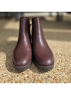 Baretraps Womens Daytona Lug Sole Boots Booties Size 9 Burgundy Comfort Shoes thumbnail 3