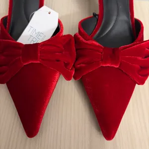 Time and Tru New! Women's Red Velvet Bow Mules size 9 thumbnail 2