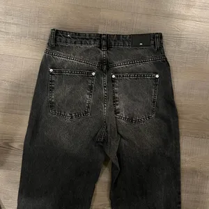 ZARA Black Washed Straight High-Rise Jeans thumbnail 4