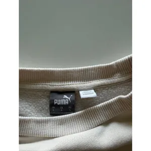 Puma Womens Crewneck‎ Sweatshirt Beige Tan Logo Patch Fleece Pullover Large thumbnail 5