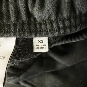 TNA Aritzia Mega Fit Cozy Sweat Fleece Cotton Joggers Pants Black XS thumbnail 2