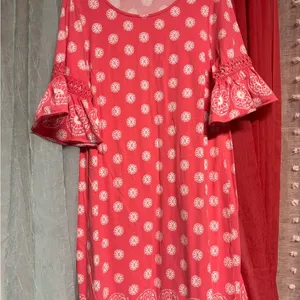 crown & Ivy Patterned Women's Dress thumbnail 1