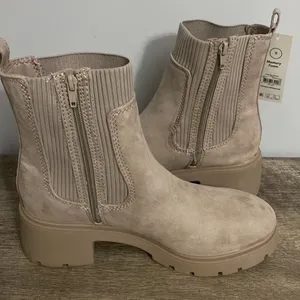 No Boundaries New! Women’s tan knit Chelsea ankle boots size 11 thumbnail 5