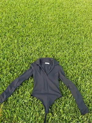 Aritzia Babaton Contour Polo Long Sleeve Bodysuit Black XS Double Layer thumbnail 6