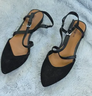Indigo Rd. Pointed Toe Ankle Strap Flats Black 7.5 thumbnail 1