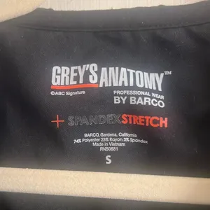 ✨Grey's Anatomy Medical Black Sz Small Top✨ thumbnail 10