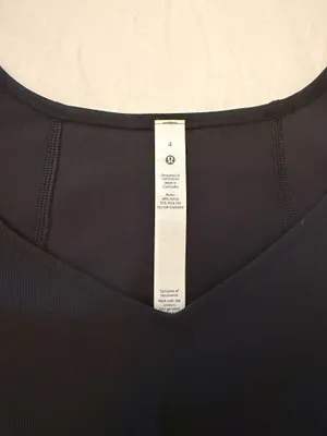 Lululemon crop top  thumbnail 2