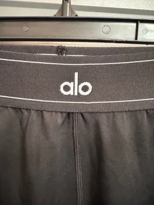 Alo Yoga Airlift High-Waist Suit Up Legging - like new Large thumbnail 4