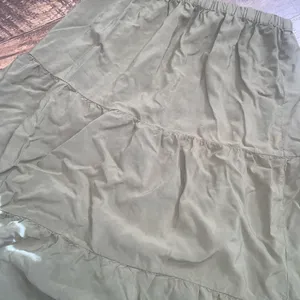 Y2k boho prairie Cottagecore green skirt size small $46 fall long skirt thumbnail 3
