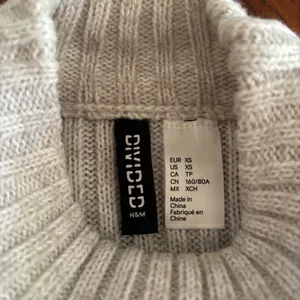 H&M Beige Cream Knit Sweater thumbnail 2