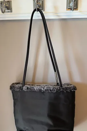 Black Faux-Fur Trim Shoulder Tote - Unbranded thumbnail 1