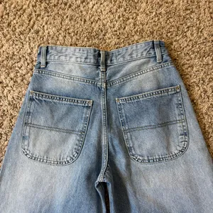 Bershka High Waisted Wide Leg Denim Jeans Y2K/2000s Baggy Size 00 Waist thumbnail 5