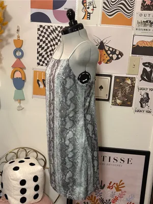 T.D.C. Contemporary Mint Green Sequin Snake Skin Mini Dress NWT thumbnail 2